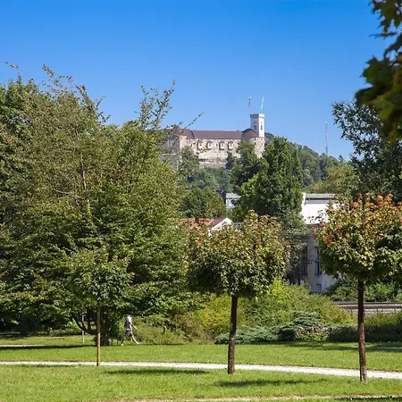 Breza Apartment Ljubljana