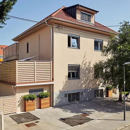 Breza Apartment Ljubljana
